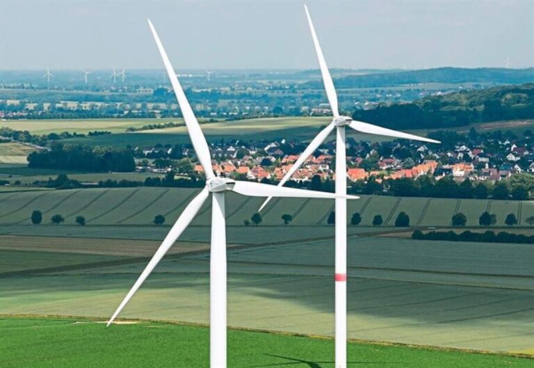 Die Diskussion über einen Ausbau der Windenergie vor Ort (Symbolbild) hat an Schärfe gewonnen.