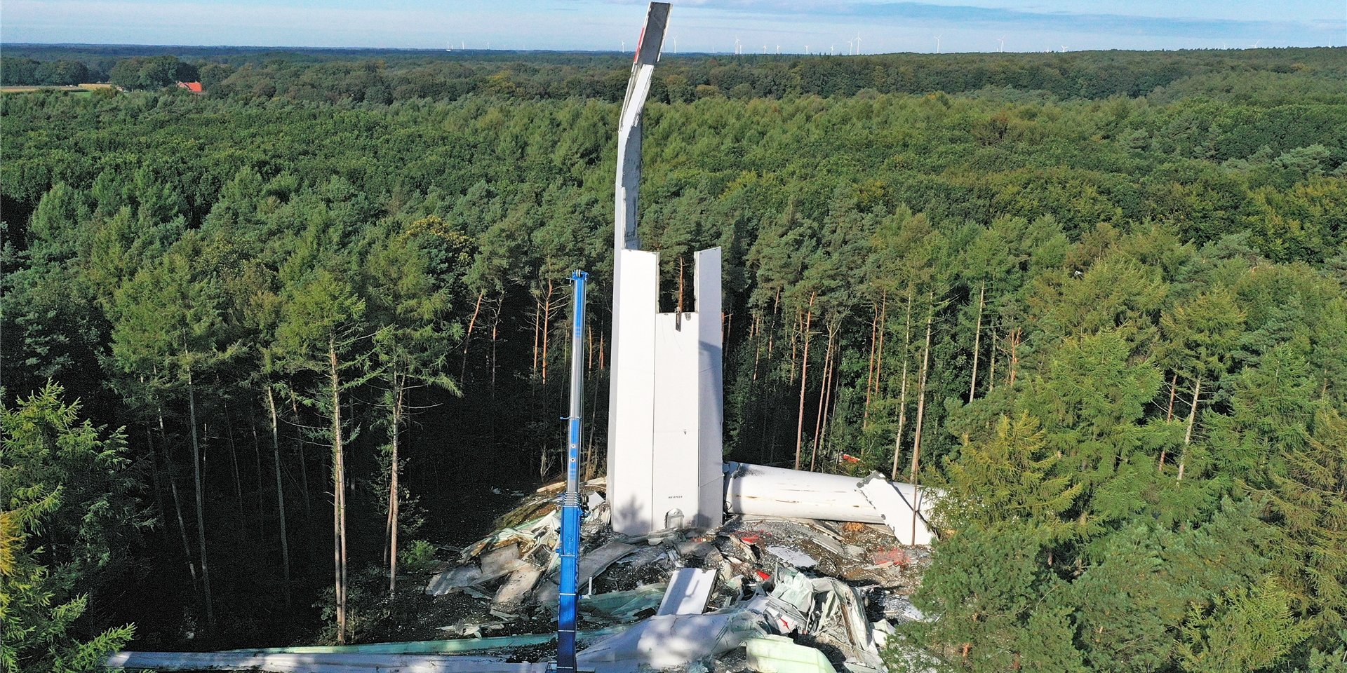 Bis auf 40 Meter war das Windrad eingestürzt.
